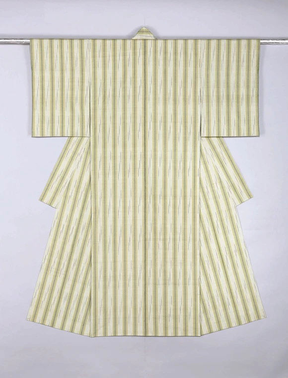 photo Kimono of Tsumugi "Harutsugidori (Bush Warbler)"
