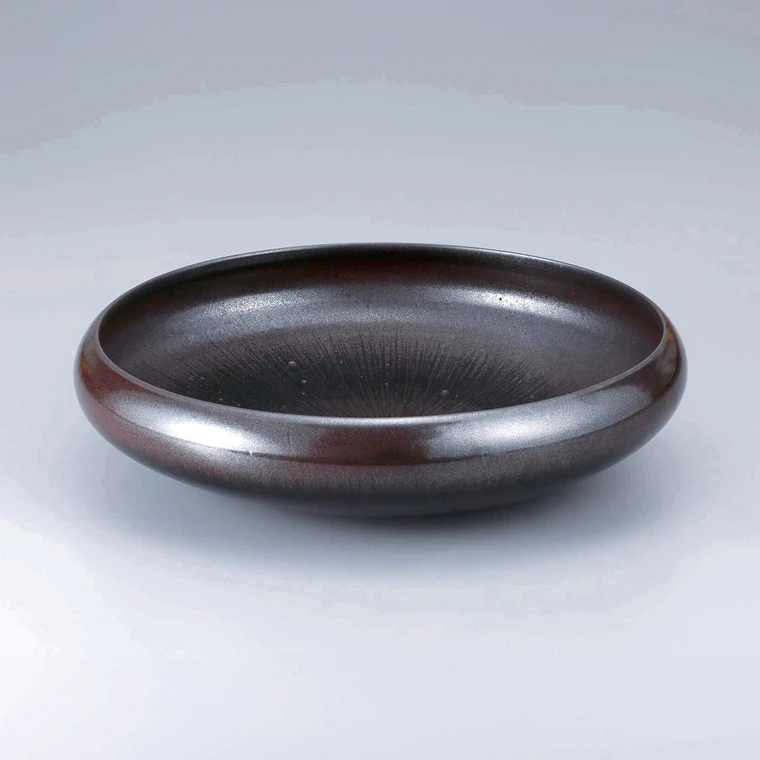 photo Bowl with Iron Glaze and Line Design