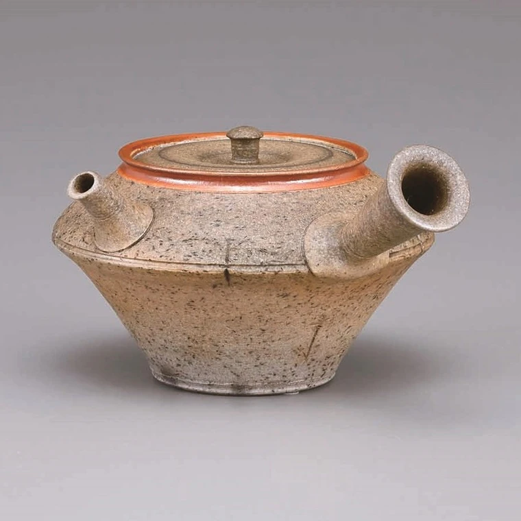 photo High-fired Nanban Teapot