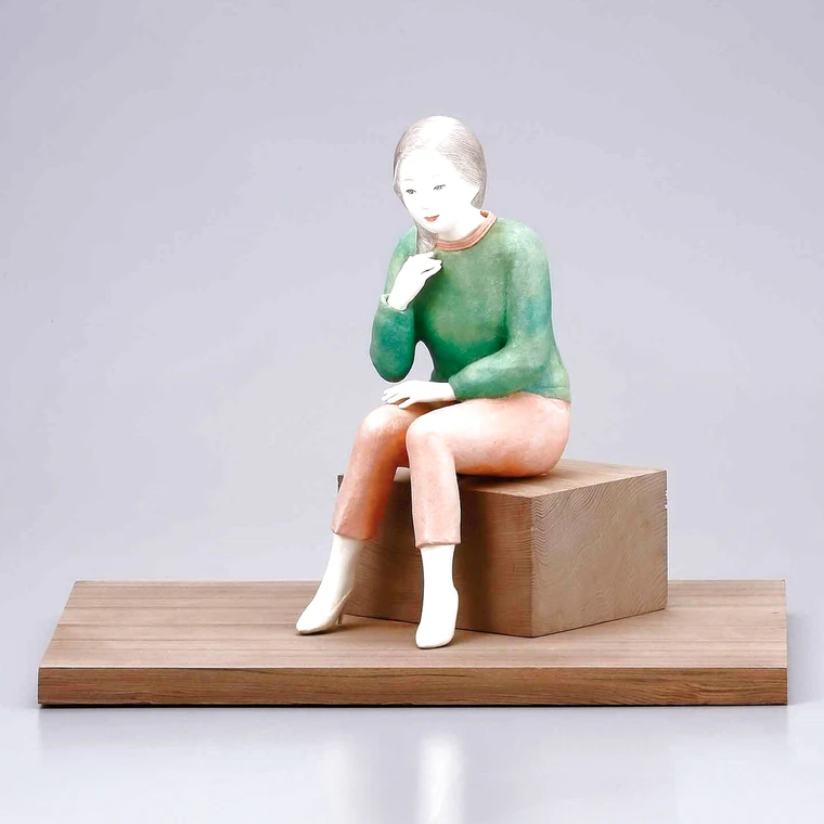 photo Gofun and Paper Application "Spring Melancholy"