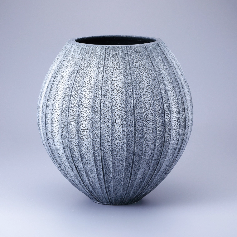 photo Shino Deep Blue Jar
