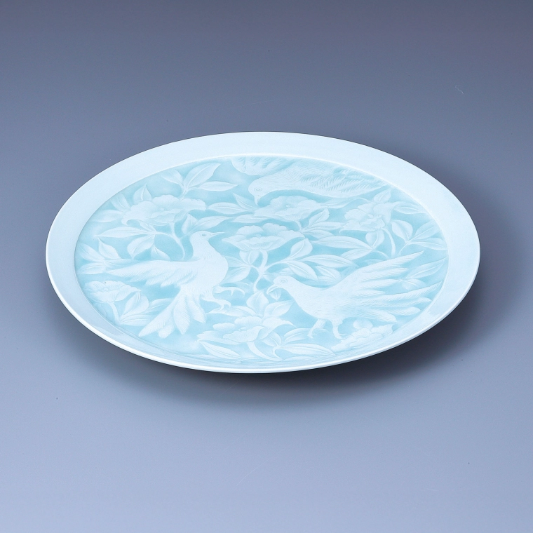 写真：青白磁花鳥文大皿