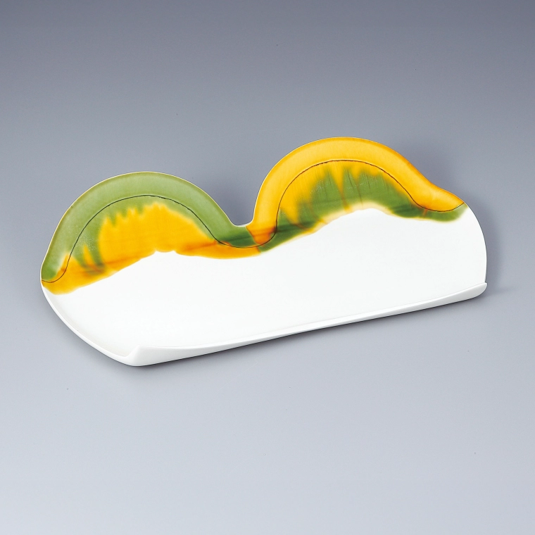 photo Vessel with Running Colored Overglaze Enamel Decoration - Stage Plate-