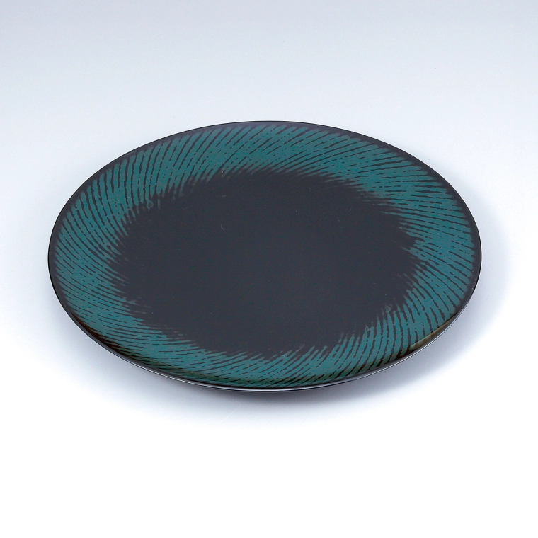 photo Round Tray of Shitai with Design of Wind Blowing in the Mountains in Kinma