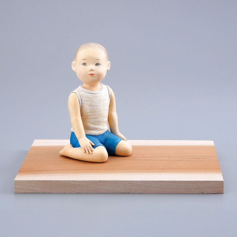 写真：桐塑胡粉布紙貼「呼んだ？」