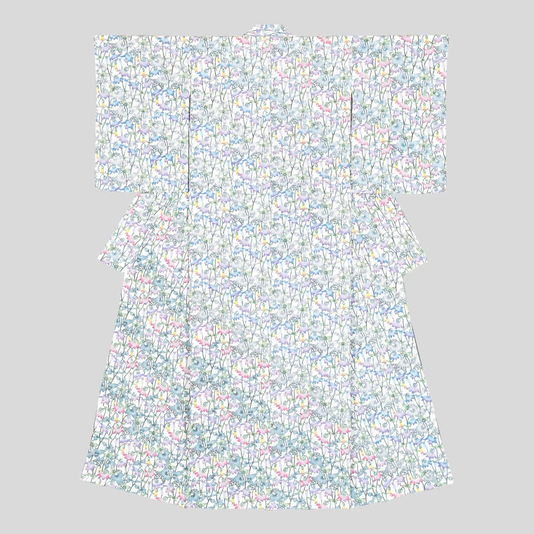photo Kimono with Design in Stencil Resist Picture Dyeing "Aquilegia Buergeriana"