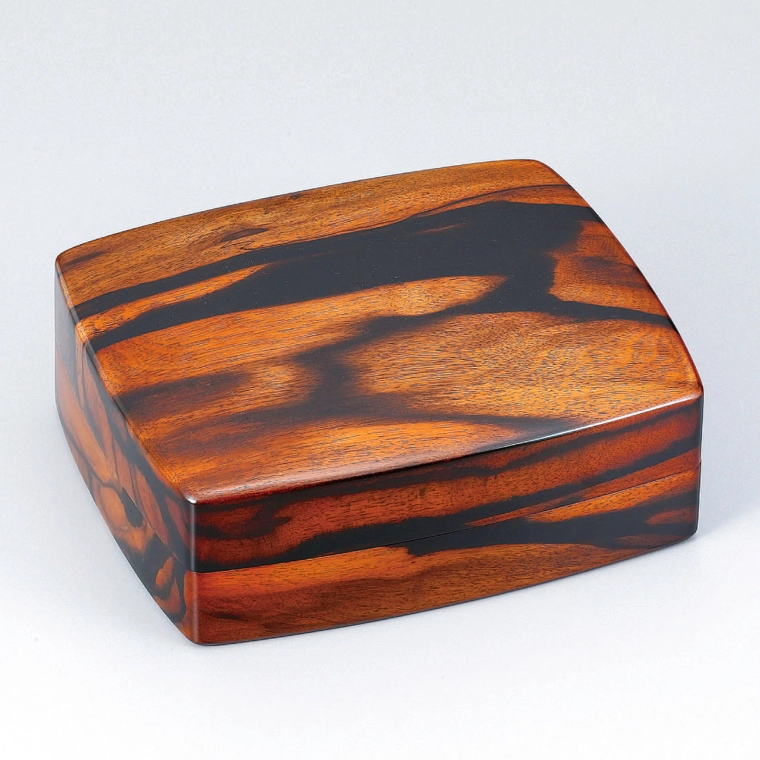 photo Black Persimmon Box with Distinct Grain Pattern