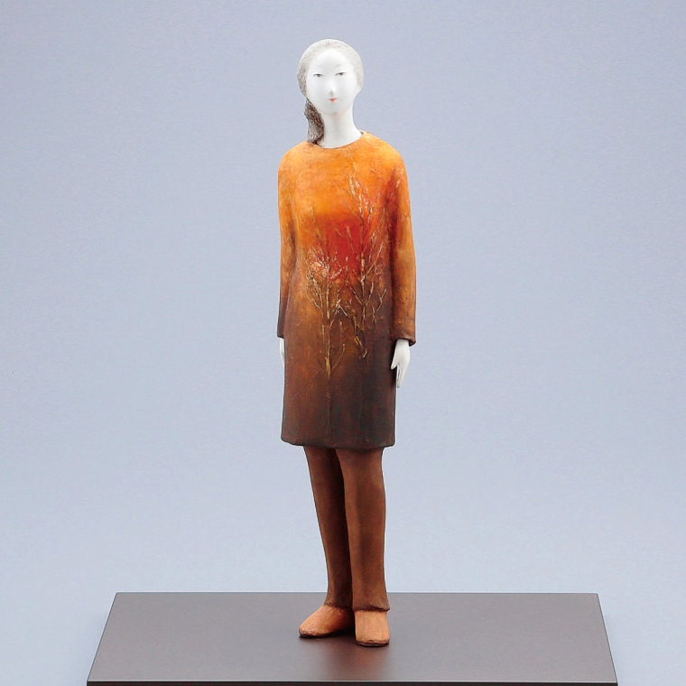 photo Wood Sculpture Coated with White Wash and Polychromy "Dawn in Spring"