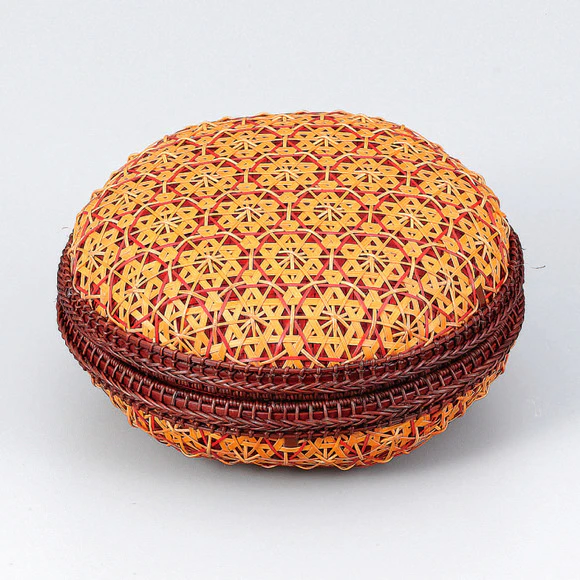 Covered Box of Hanamutsume Weave "Beautiful Spring"