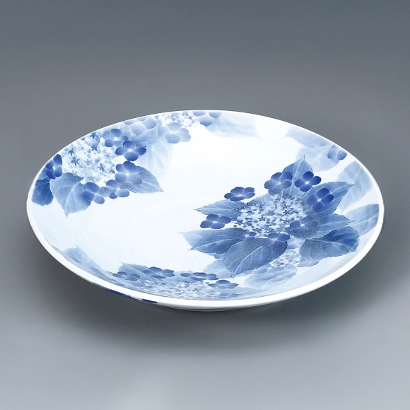 Plate with Underglaze Blue and Hydrangea Design