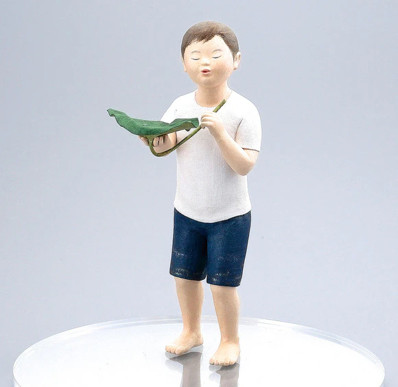 Formed with Tōso Over Wooden Core and Covered with Cloth and Paper 