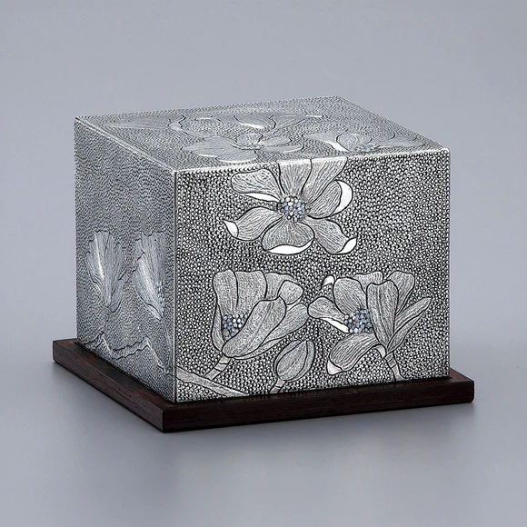 Silver Box in Shape of Magnolia