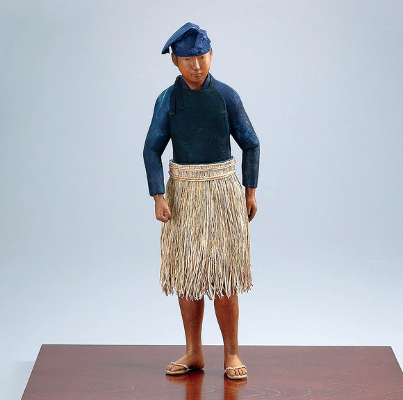 Formed with Tōso Over Wooden Core and Covered with Paper 
