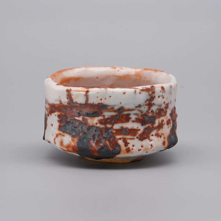 photo Shino Tea Bowl