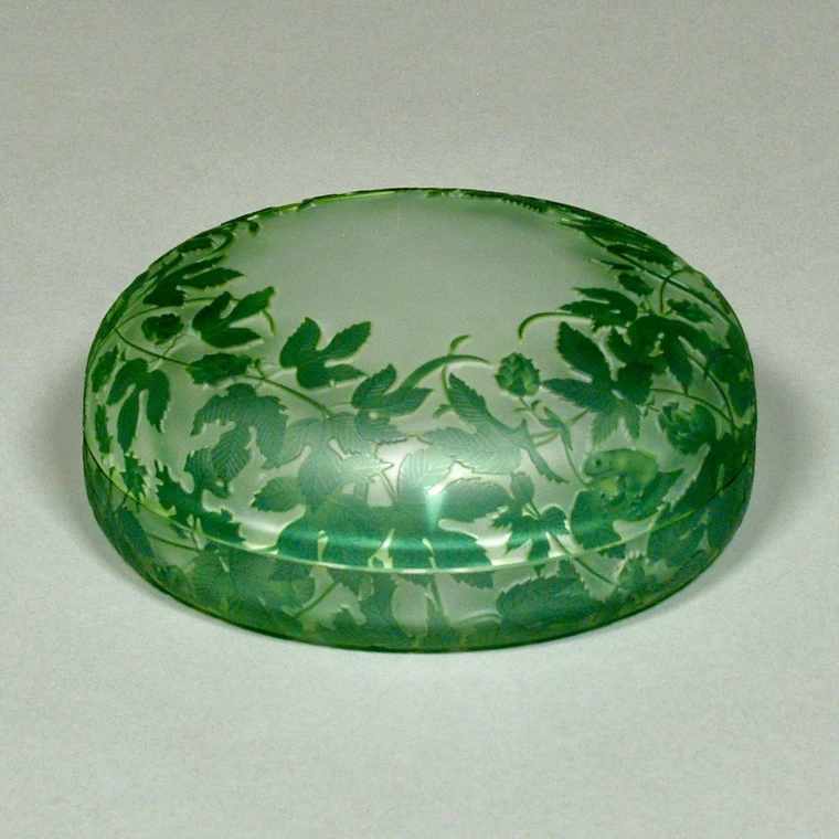 photo Glass Covered Vessel "Japanese Hop"