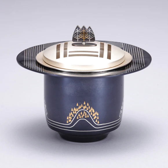 純銀製置物 酉 / 人間国宝 中川衛 作 非売品‼︎ 中川 衛の作家情報・作品一覧|ギャラリージャパン