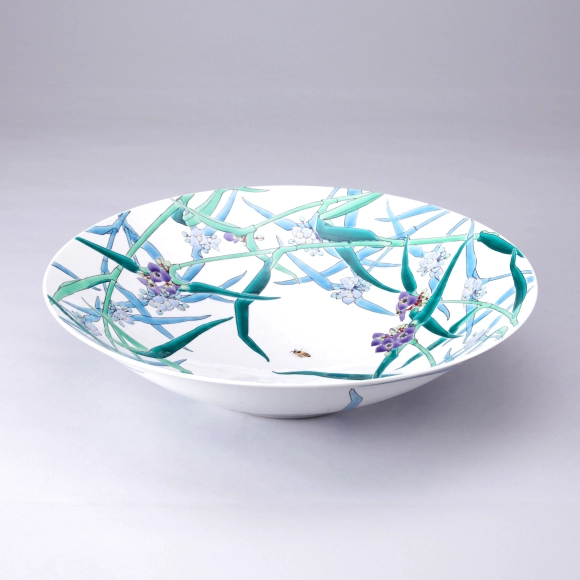 Bowl with Overglaze Enamel and Spiderwort Design 