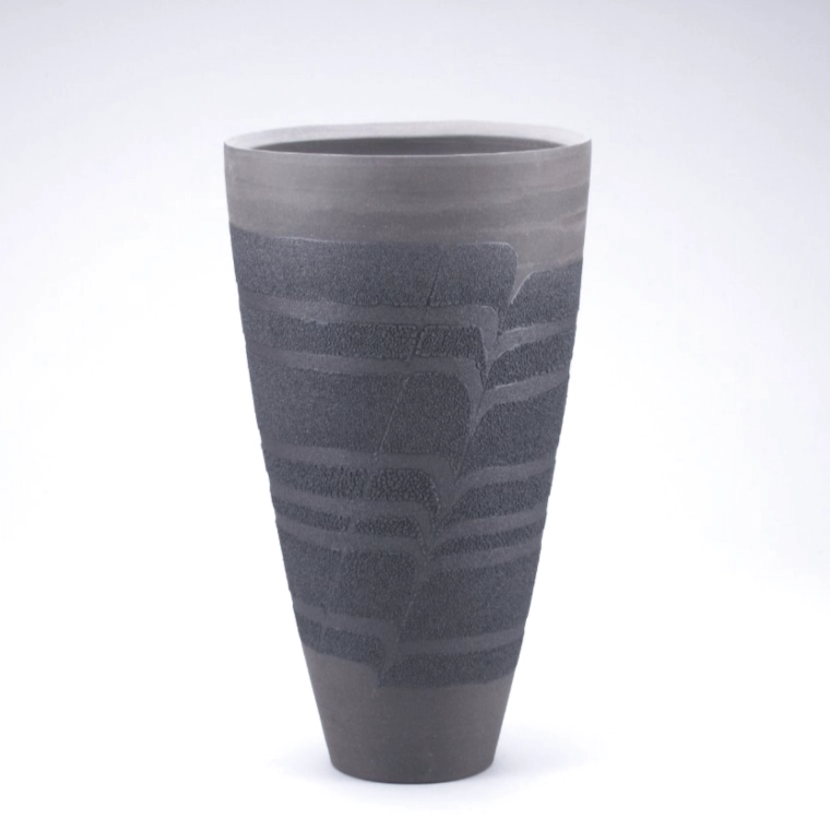 photo Flower Vase with "Chijire" (Crinkled) Ribbon Design