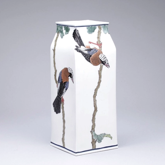 Rectangular Jar with Jay Design FALSEPeepFALSE