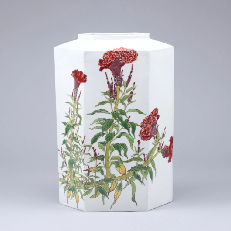 photo 下絵鶏頭象埋色絵六角瓶