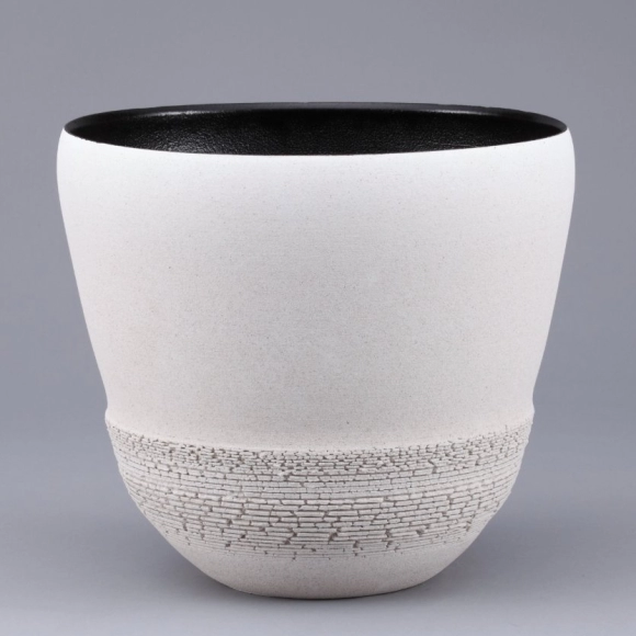 Jar with Layer Patterns