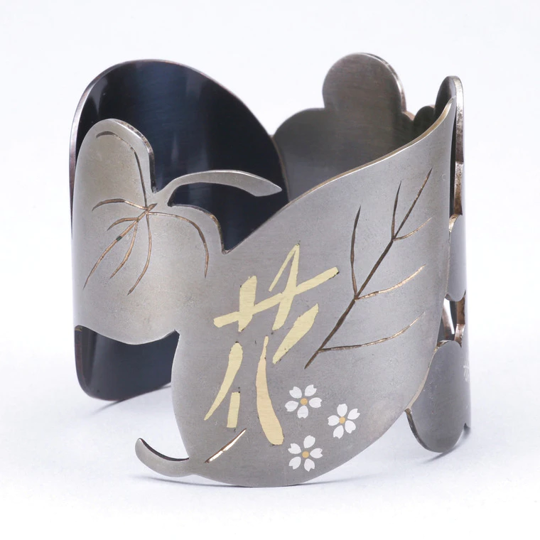 photo Lid Rest with Design in Inlay “Snow, Moon and Flower”