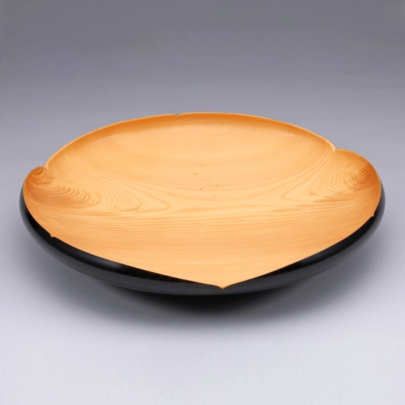 Vessel Made of Japanese Nutmeg Wood
