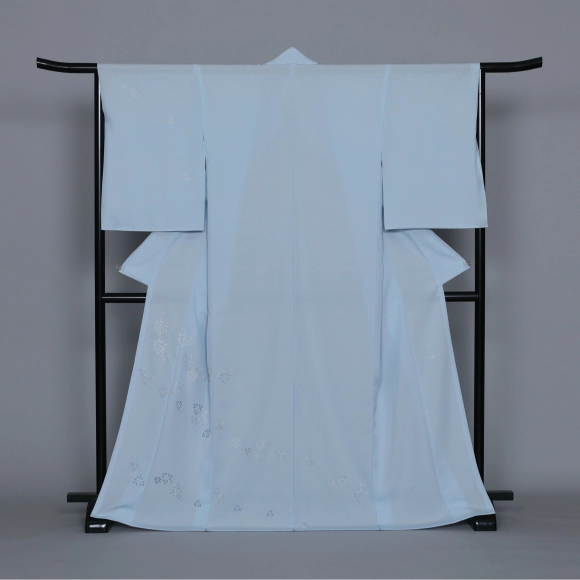 Ro Gauze Kimono with Embroidery "White Bush Clover"