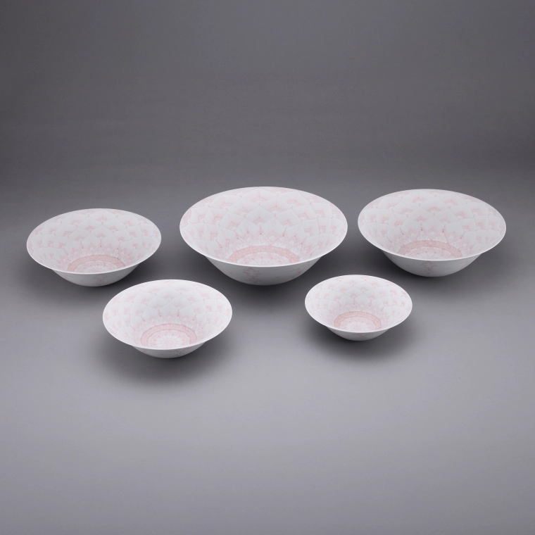 photo 焼締銀彩紅下絵入子鉢