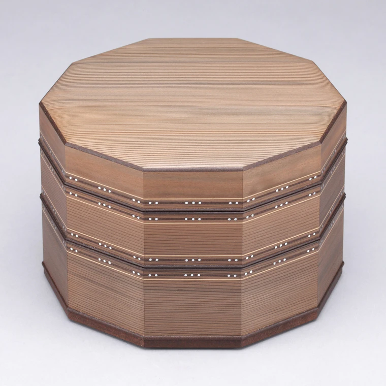 photo Decagonal Box with Jindai Cedar