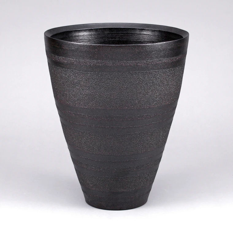photo Wide Mouthed Flower Vase with Frizzled Pattern