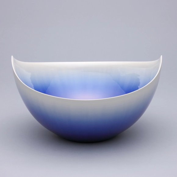 Bowl with colored glaze decoration