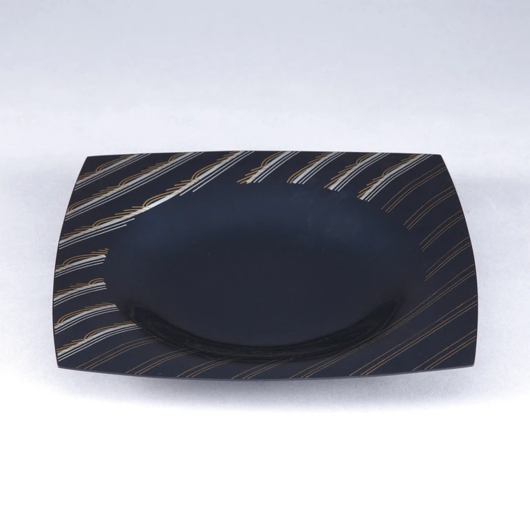 photo Shakudo (Copper-gold Alloy) Plate with Gold and Silver Inlay
