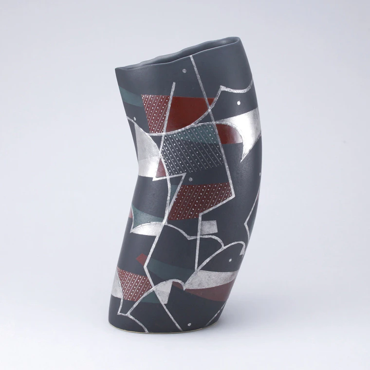 photo Vessel with Platinum Decoration, Yukei (Evening View)