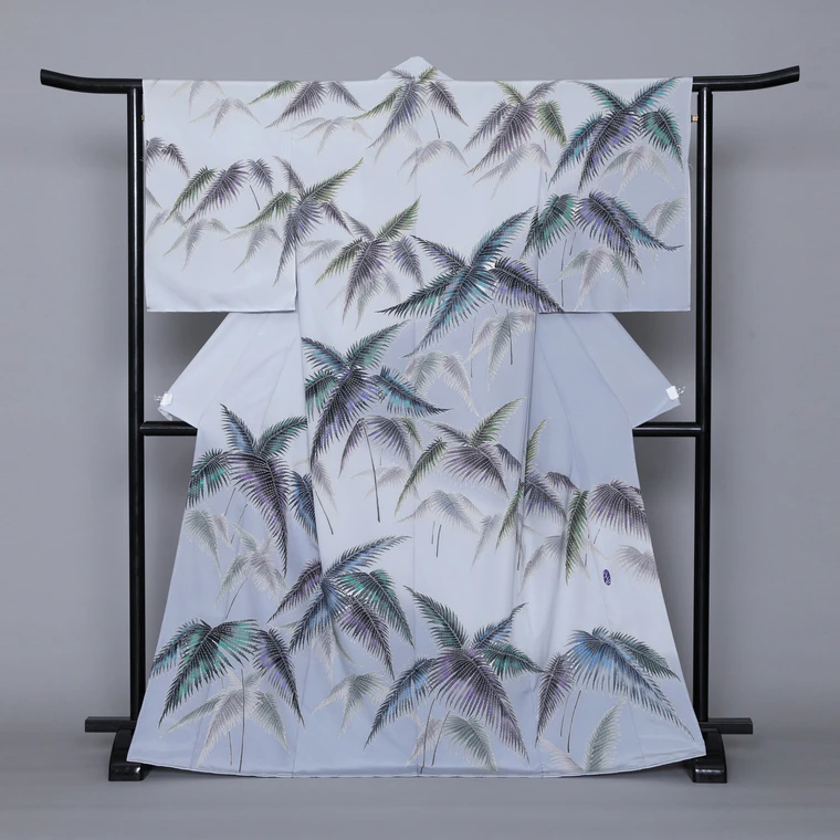 photo Formal Kimono with Design in Yūzen Dyeing "In-yo (Yin-yang) monotone"