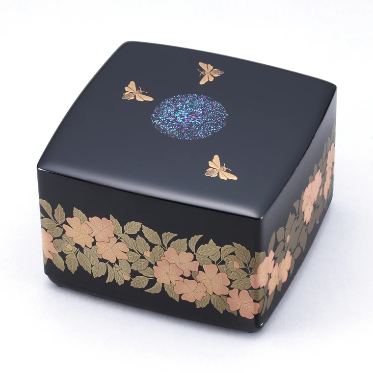 photo Box with Design in Makie "Buzzing"