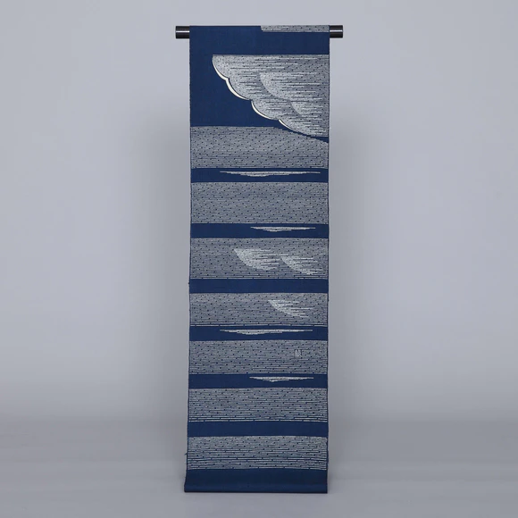 友禅白上げ帯「滝の間」(二塚 長生)｜ギャラリージャパン