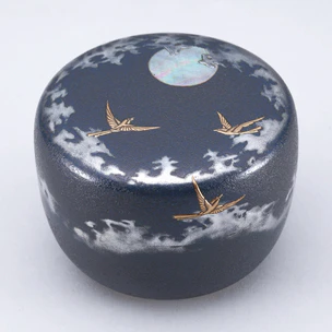 Tea Caddy with Makie