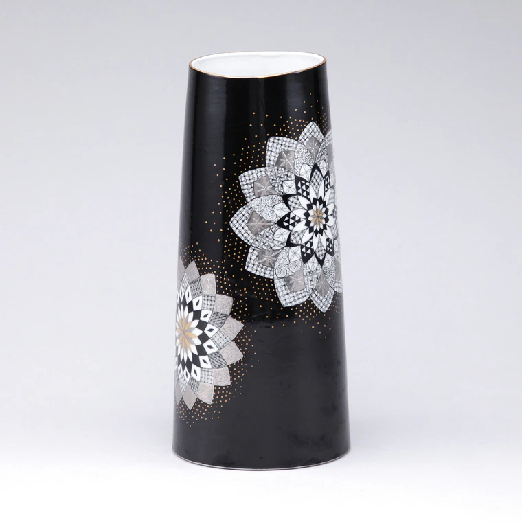 photo Flower Vase with Fine-line Gold and Platinum Decoration