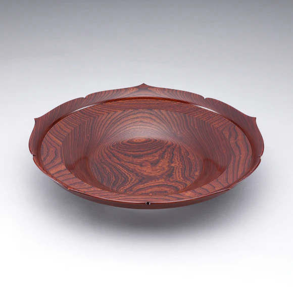 Bowl of horse chestnut wood. (Yoshinari Satake) ｜Gallery Japan