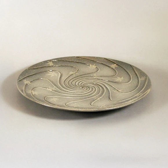 Plate with Streamline and Maple Design