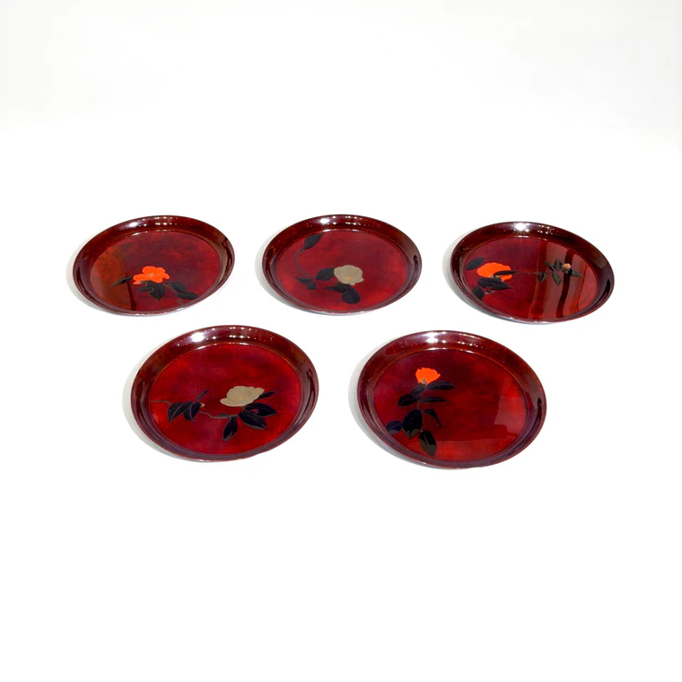 photo Plates with Camellia Design in Makie