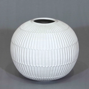 花瓶”に関連する作家・作品一覧｜ギャラリージャパン(3ページ)