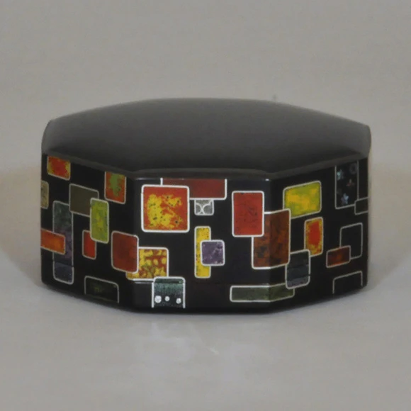 螺鈿扇面茶箱 扇面鳥兜螺鈿蒔絵料紙箱 文化遺産オンライン