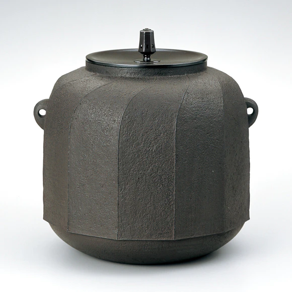 Twisted Dodecagonal Tea Ceremony Kettle