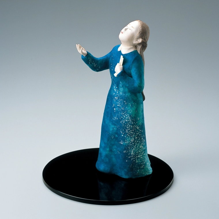 photo Doll Formed with Tōso and Covered with Paper "Flurry of Snow in a Clear Sky"