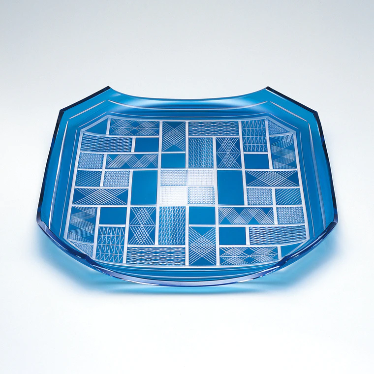 photo Cased Glass Plate with Incised Decoration "Blue Composition"