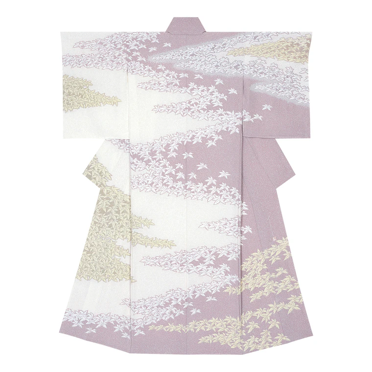 photo Formal Kimono with Design in Yūzen Dyeing "Maple in the Valley"