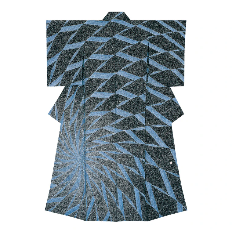 photo Formal Kimono with Design in Yūzen Dyeing "Path of the Waves"