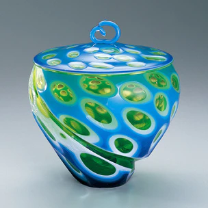 Lalique 青い葉形ガラス皿 箱付き 日本に Lalique 青い葉形ガラス皿